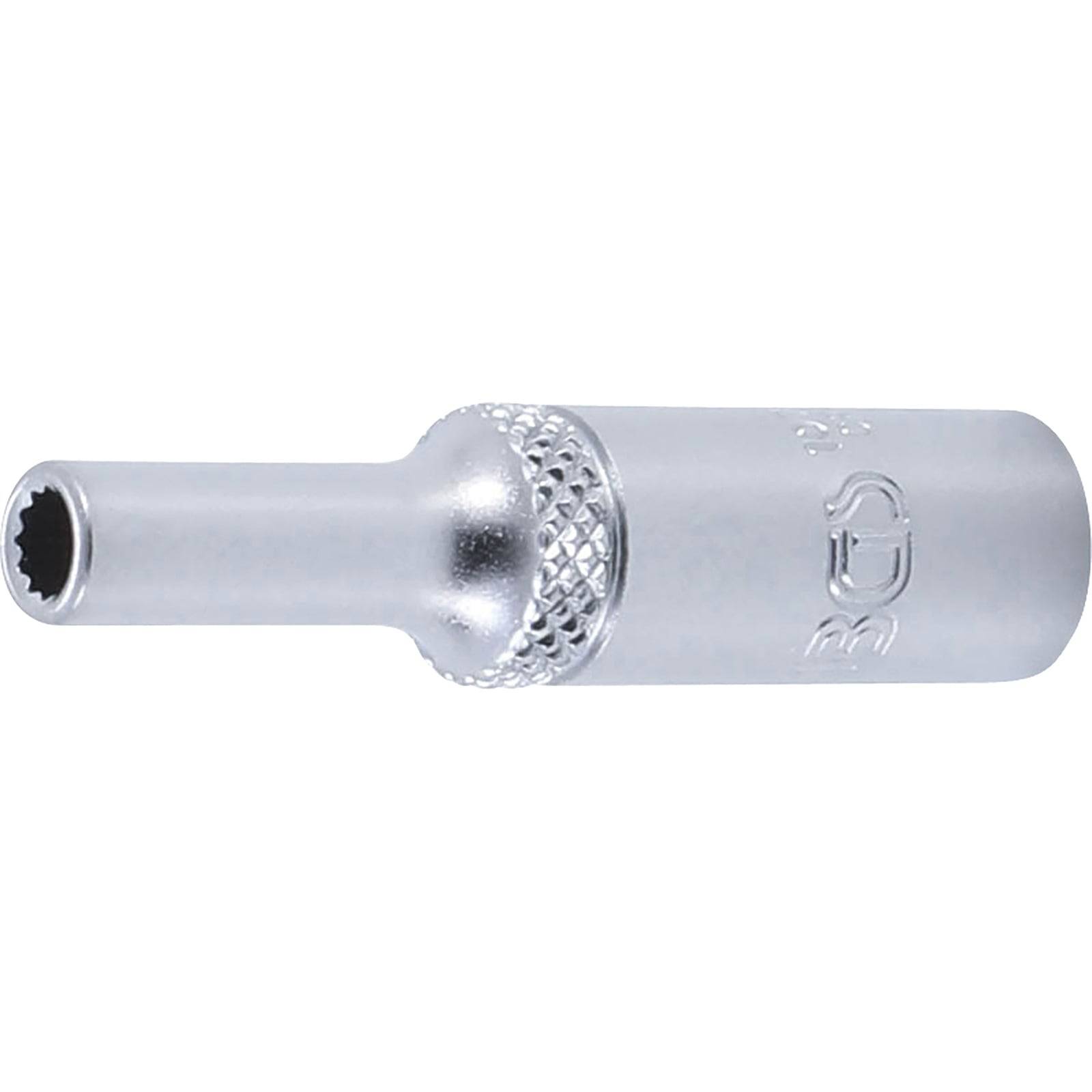 Eine silberne E-Torx Stecknuss mit einem gerillten Griffbereich und eingravierter Größenkennzeichnung, verwendet zum Drehen von Schrauben mit einem externen Torx-Kopf.