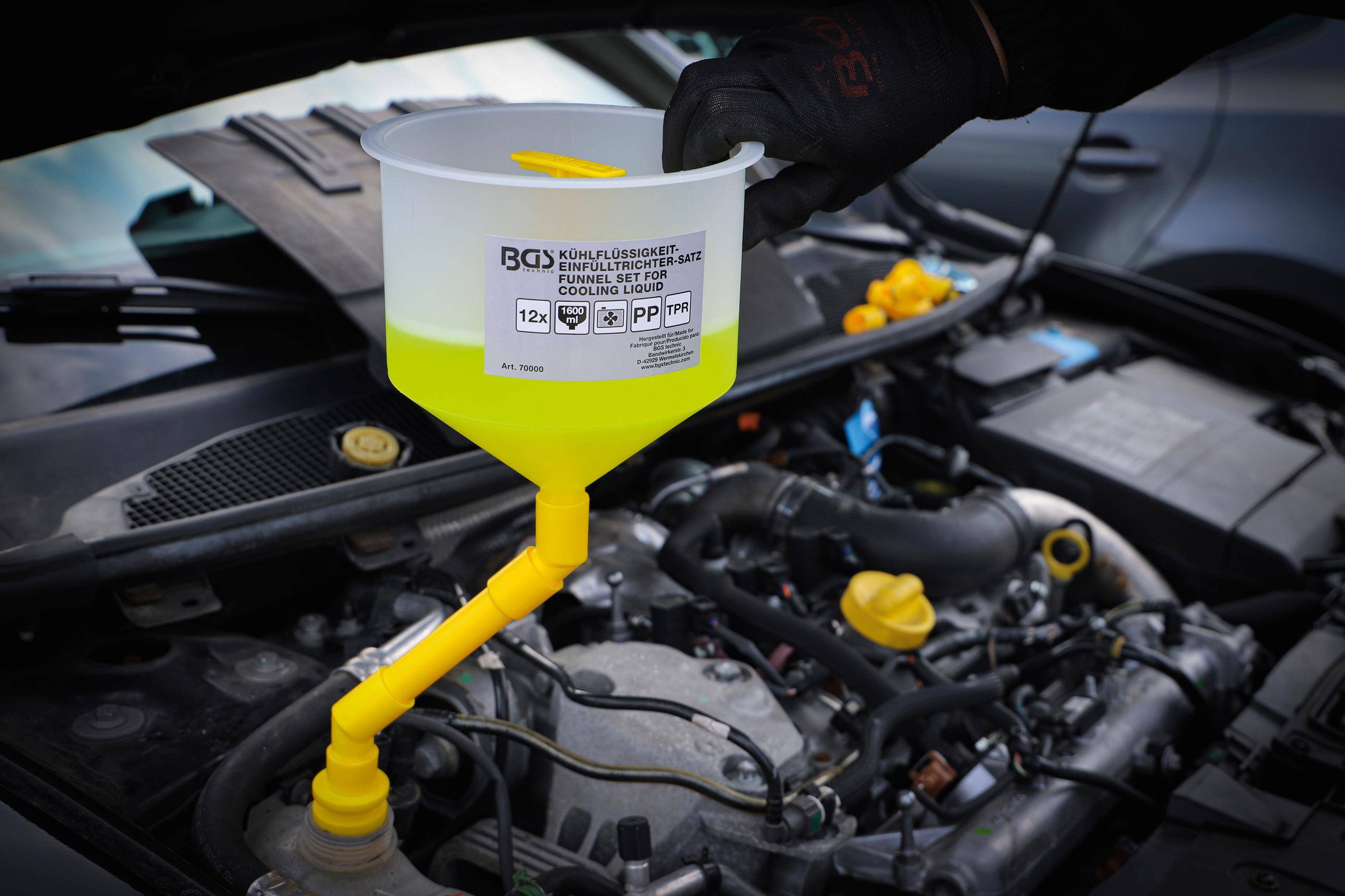 BGS technic Kühlflüssigkeit-Einfülltrichter-Satz | 12-tlg.
