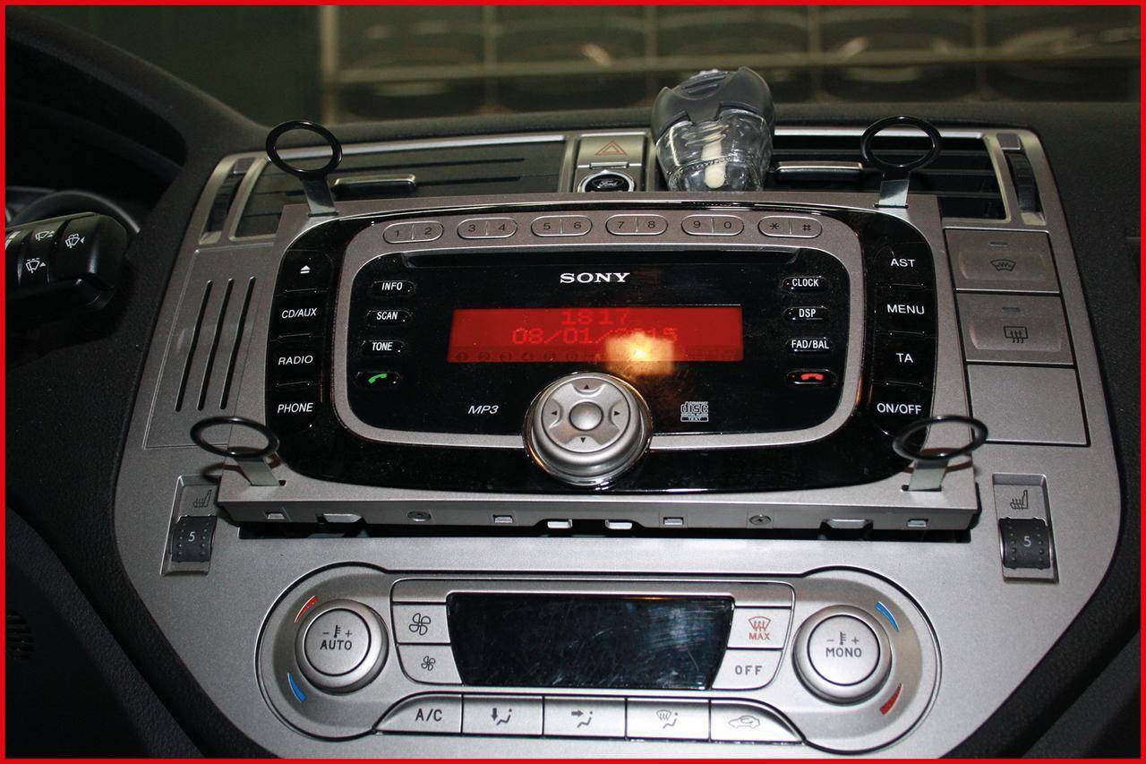 KS TOOLS Radio-/Navigationsgert Entriegelungswerkzeug, 2-tlg u.a.fr