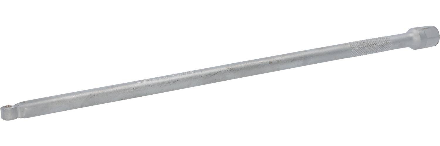Eine lange, zylindrische Metallstange mit glatter Oberfläche.