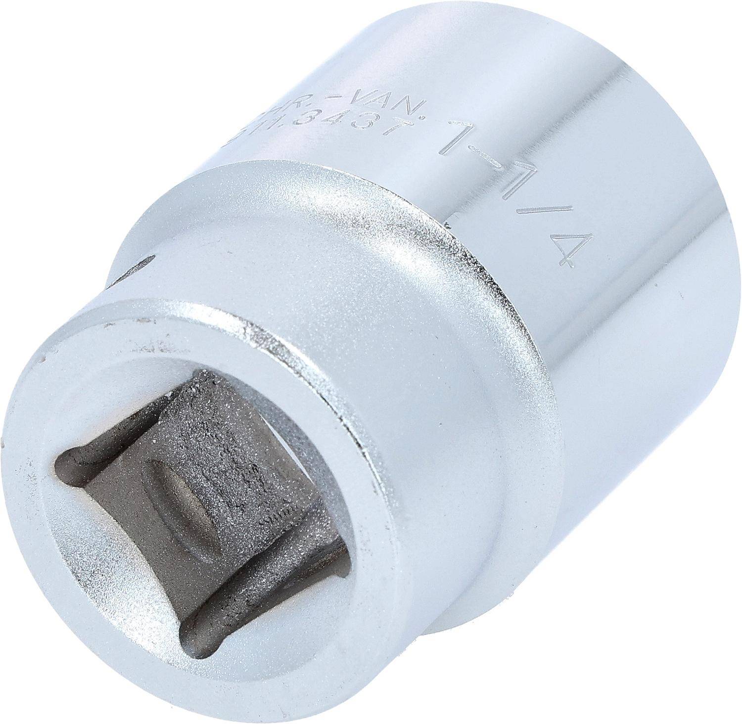 Eine Metallhülse für einen Schraubenschlüssel, mit der Beschriftung '1-1/4', zum Drehen von Schrauben oder Muttern. Sie hat eine glänzende, zylindrische Außenseite.