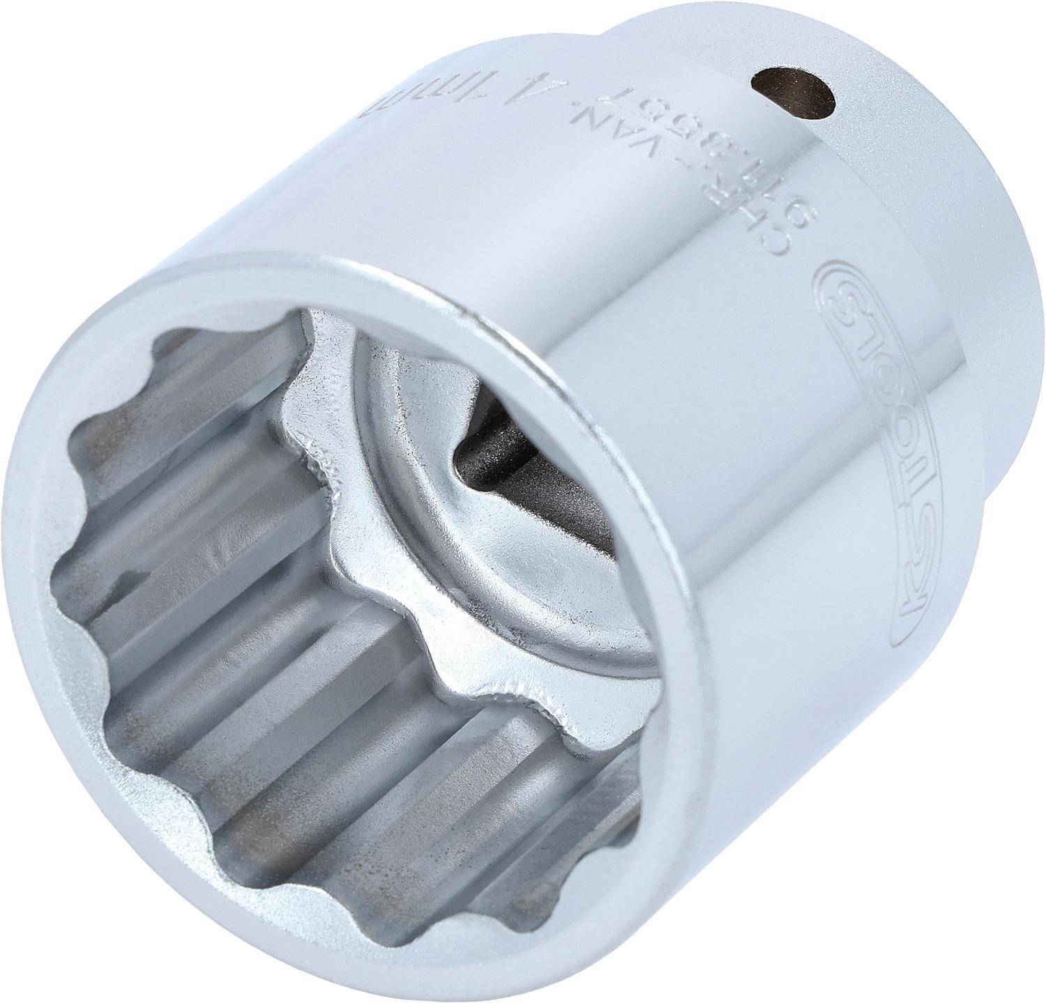 Ein Steckschlüssel aus Chrom-Vanadium-Stahl mit 12-Punkteausführung und Größenmarkierung von 7/16 Zoll, verwendet zum Anziehen von Muttern und Schrauben.