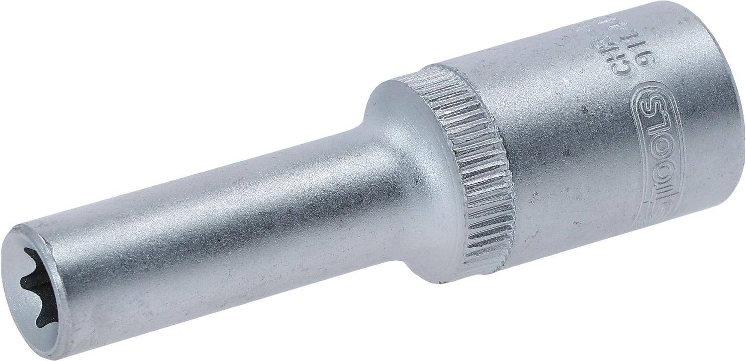 Eine Nahaufnahme eines silbernen Ratschenschlüssels mit strukturiertem Griff, entwickelt für mechanische und automotive Arbeiten.