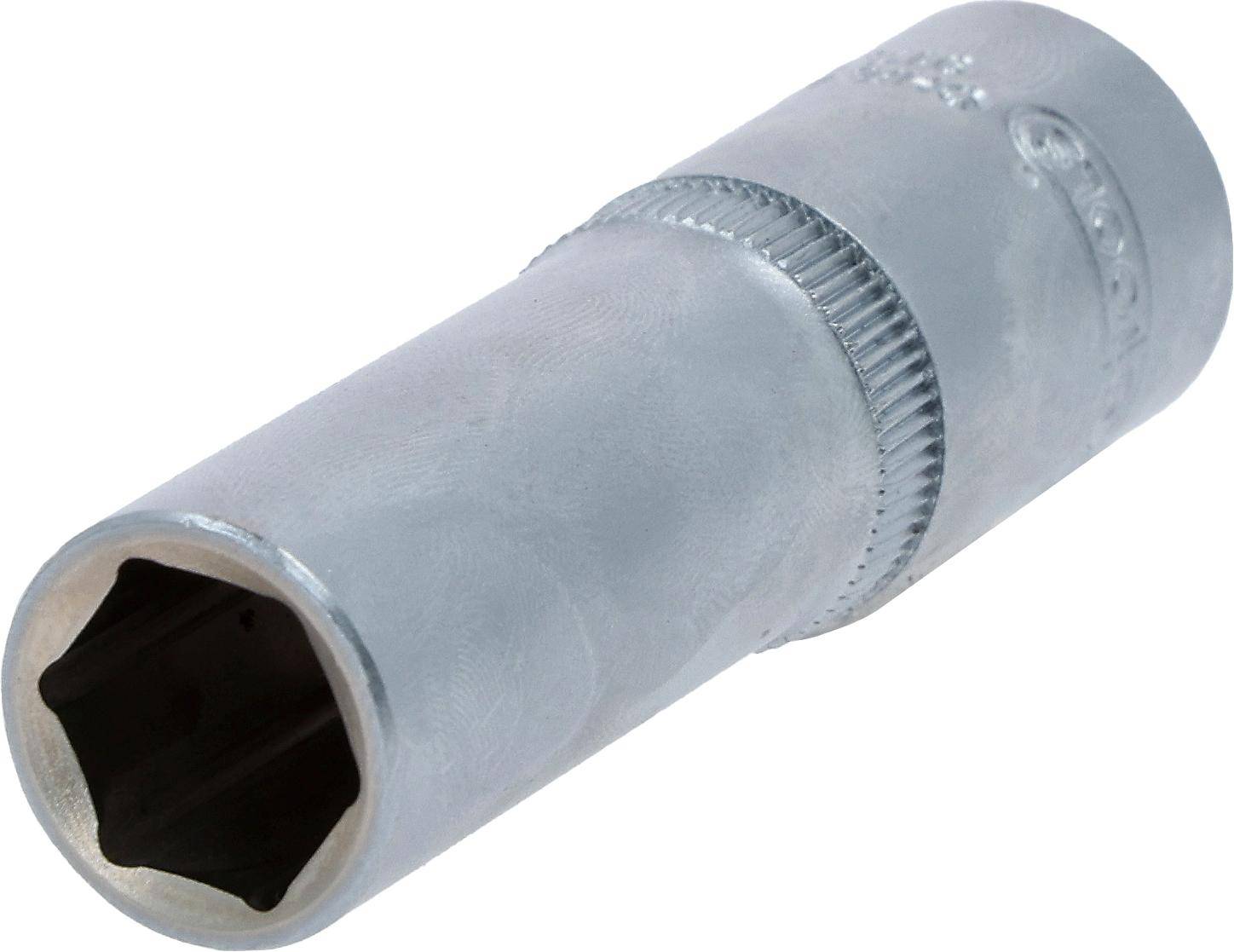 Ein Metall-Steckschlüssel-Adapter mit sechseckiger Öffnung und gerillter Mitte zum Greifen, der zum Anziehen oder Lösen von Schrauben und Muttern verwendet wird.