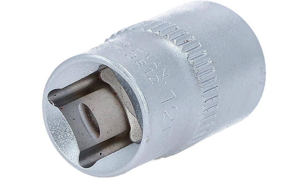 Ein 12-mm-Steckschlüsseleinsatz, silbermetallisch, mit eingravierter Größenmarkierung.
