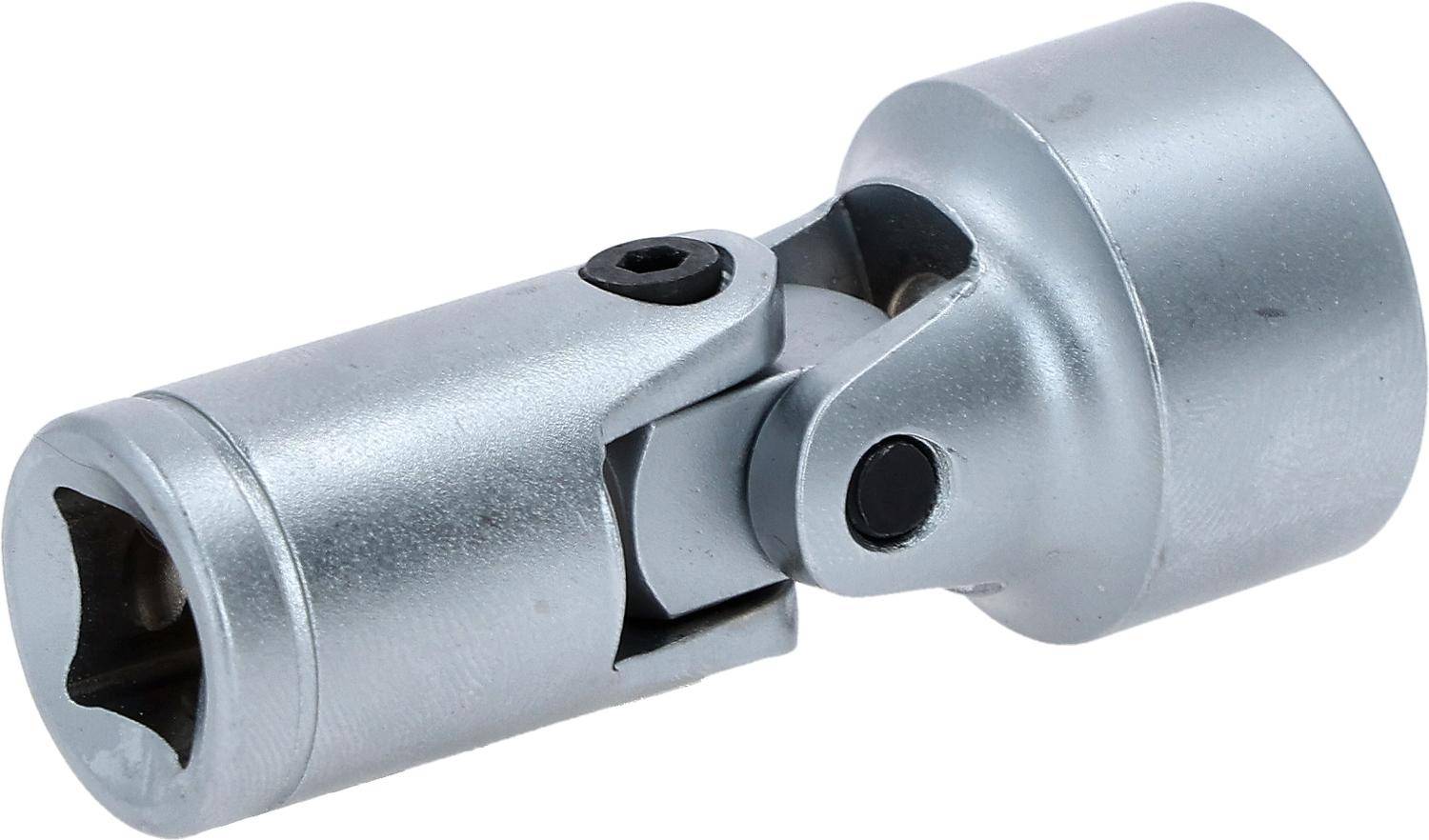 Eine Nahaufnahme eines Metalluniversalgelenks, das seinen Drehpunktmechanismus zeigt, das in Werkzeugen oder Maschinen zur Drehmomentübertragung zwischen Wellen verwendet wird.