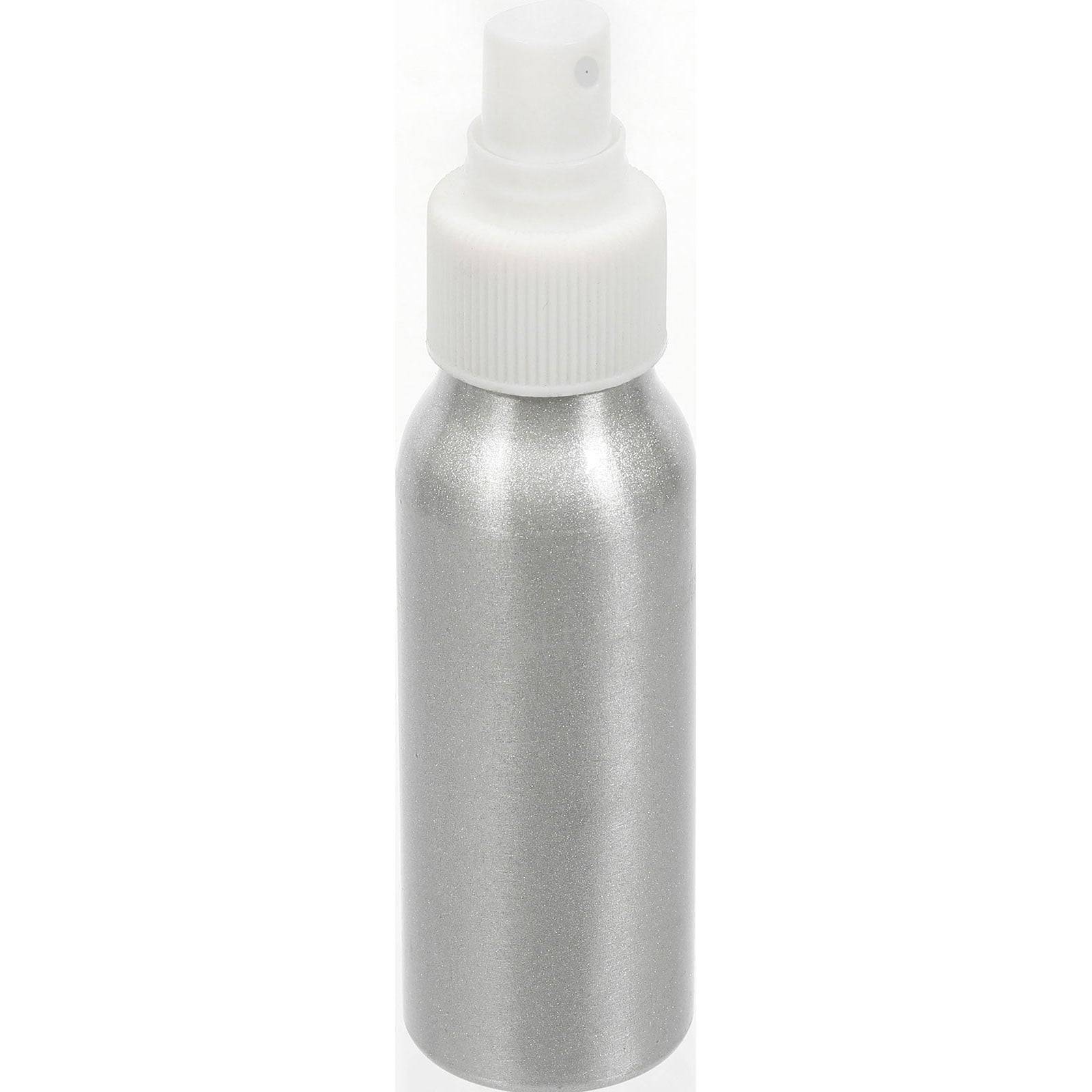 Eine metallisch silberne Sprühflasche mit einer weißen Sprühdüse, die aufrecht steht.