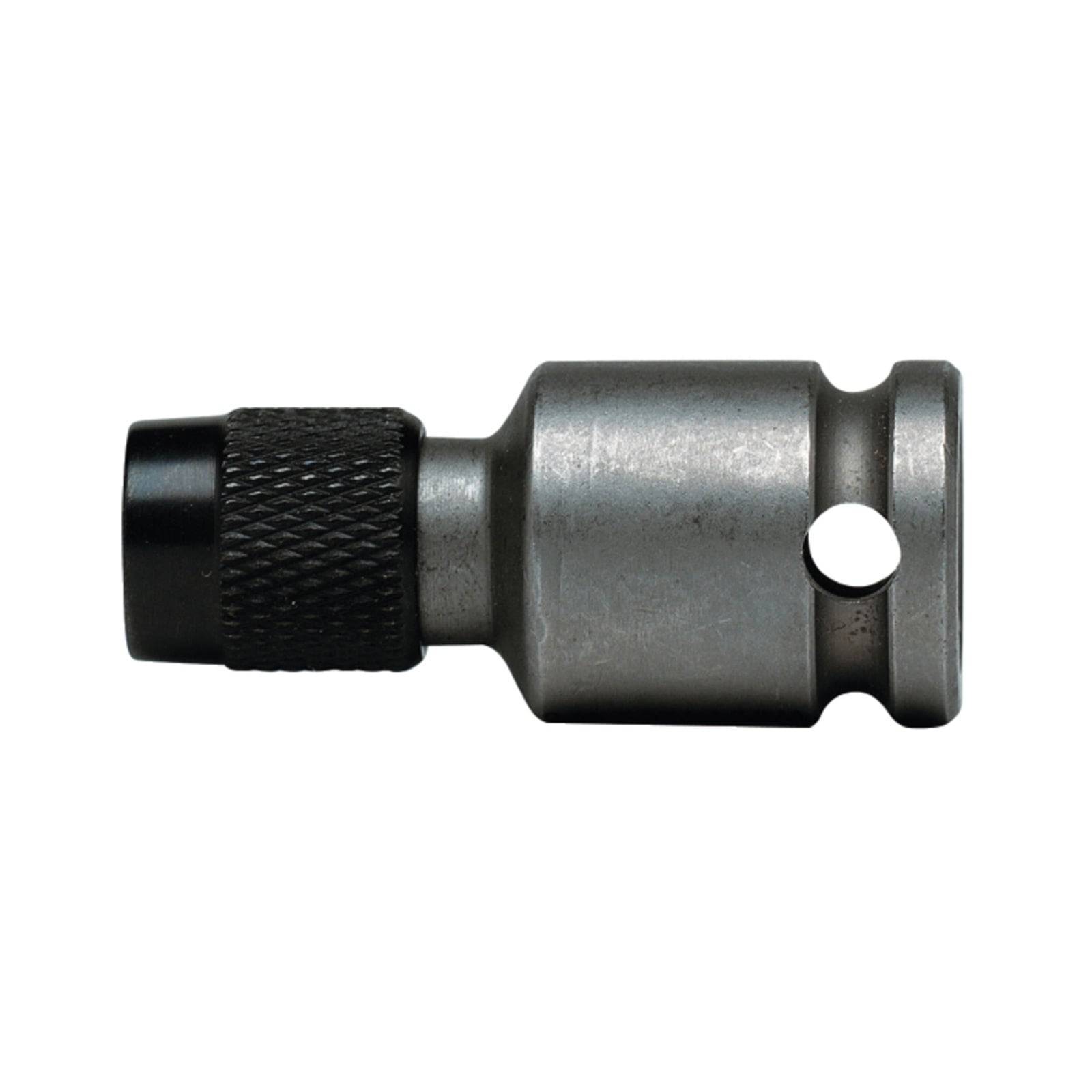 Ein Metalltool-Aufsatz mit einer gerillten Griffoberfläche und einem glatten zylindrischen Körper, der eine kreisförmige Öffnung nahe einem Ende aufweist.