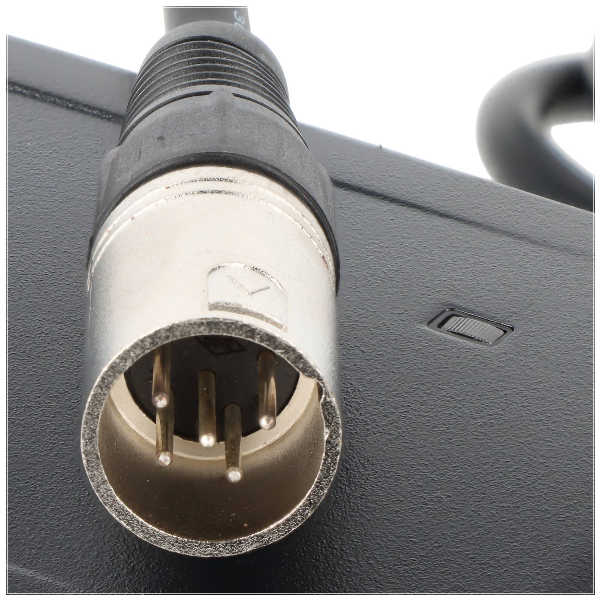 Giant EnergyPak Akku Schnell-Ladegerät 41.8V 5 pins, XLR 5-polig, DPS-83CB A, GLI180A, NC-SSC05GNT