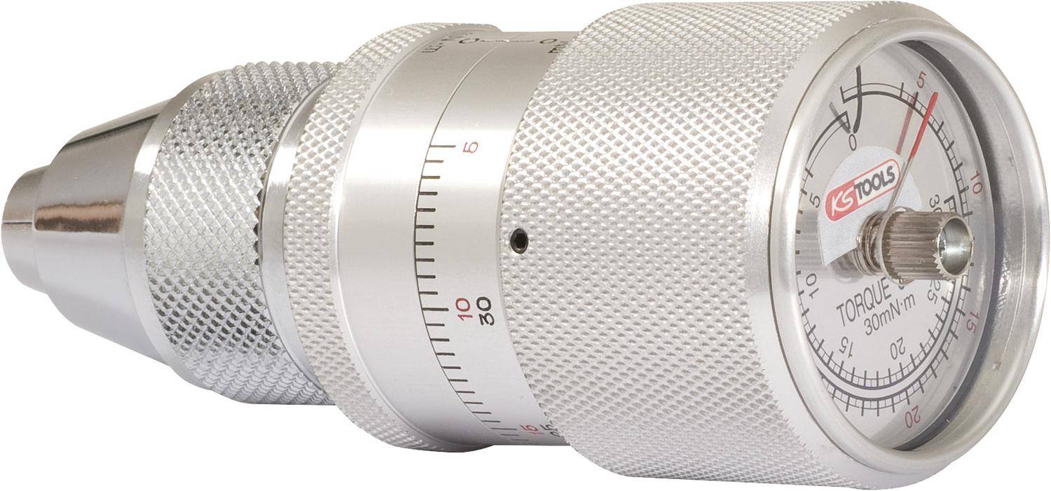Nahaufnahme einer Metallschieblehre mit strukturiertem Griff und Präzisionsskala, die Messskalen für präzise technische Verwendung zeigt.