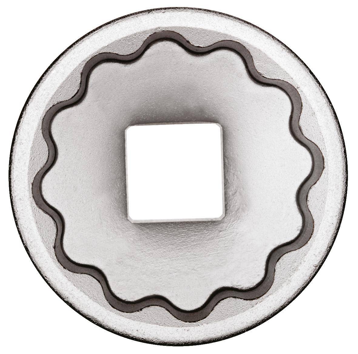 Eine quadratisch geformte Metallwerkzeugnuss mit abgerundeter Kante, die zum Überziehen einer Befestigung oder eines Bolzens zum Anziehen oder Lockern vorgesehen ist.