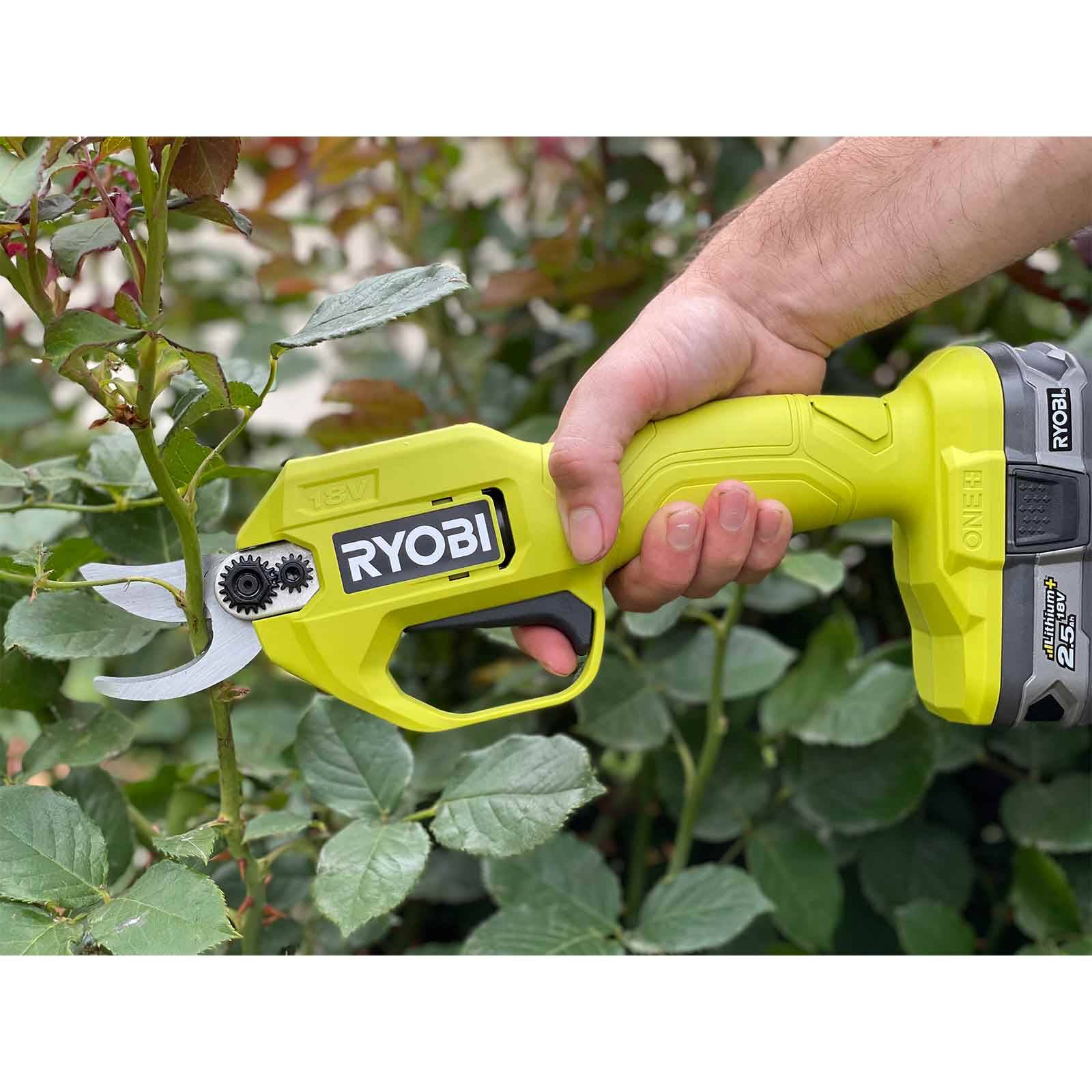 RYOBI Akku-Gartenschere RY18SCA-0 18V