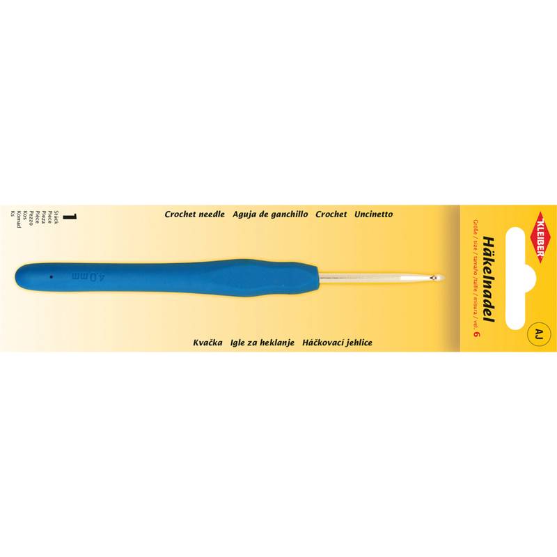 Eine blaue Häkelnadel in einer Verpackung mit der Aufschrift „Häkel-Nadel 6