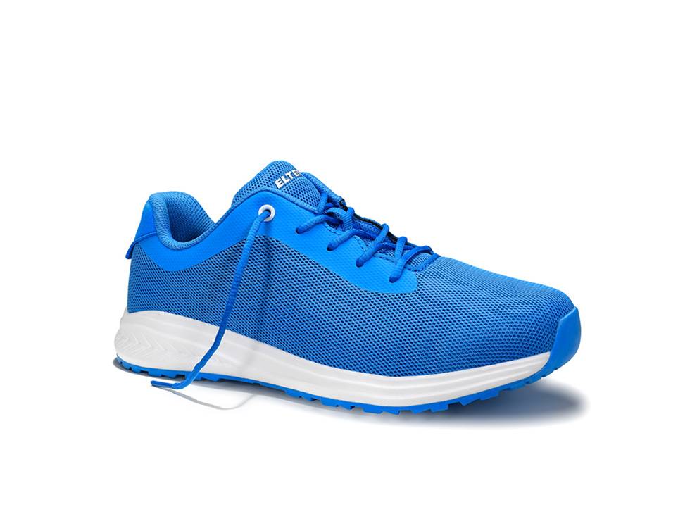 Ein blauer Laufschuh mit weißen Sohlen und Schnürsenkeln, mit einem Mesh-Obermaterial. Für das Laufen konzipiert, besticht der Schuh durch einen eleganten, modernen Stil.