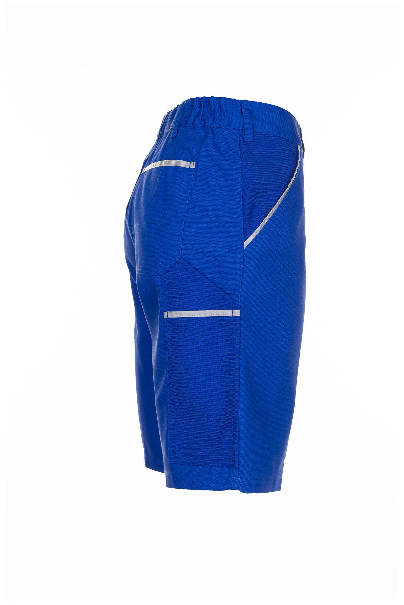 Blaue Sportshorts mit reflektierendem silbernem Saum, gezeigt auf einfachem weißem Hintergrund.