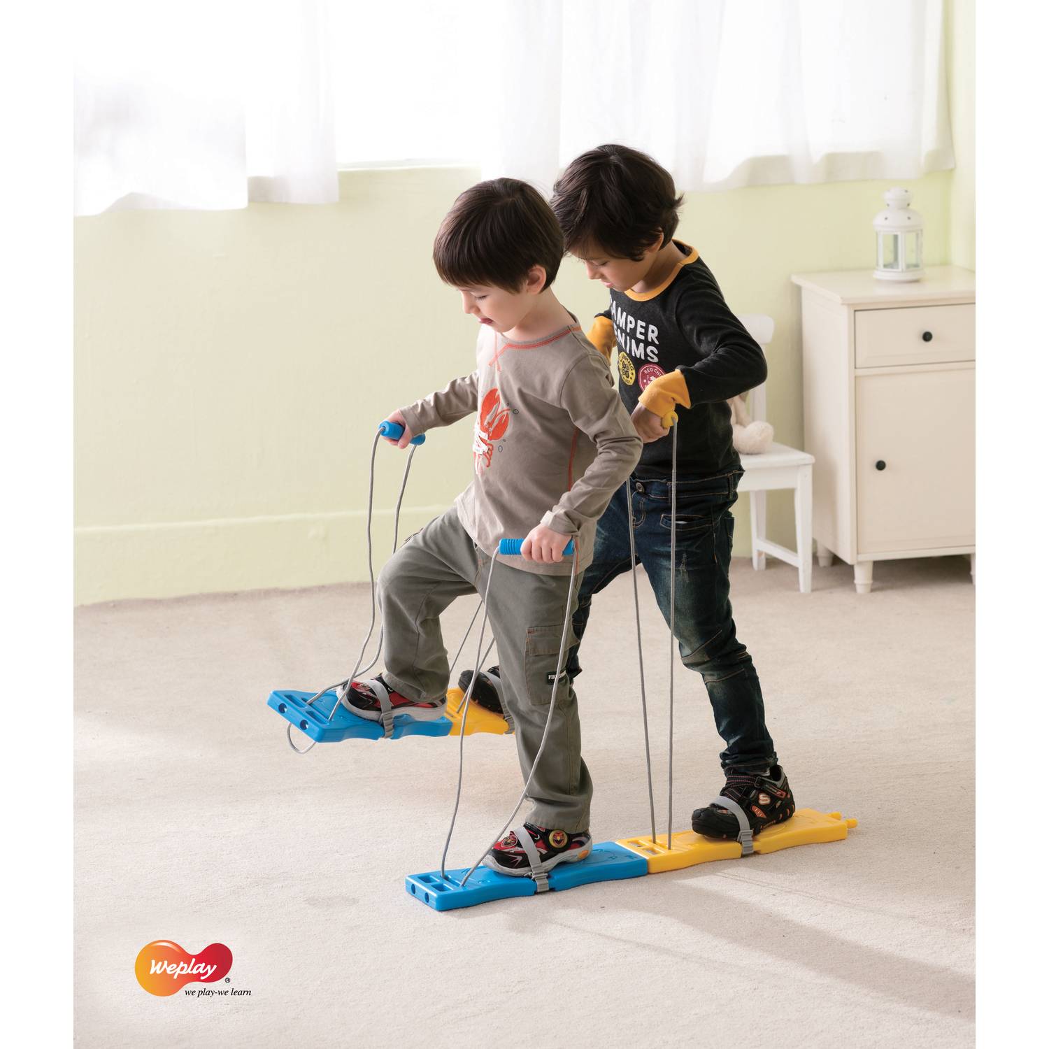 Weplay KM4001-004 Rasen Skier Team Walker Stepper, 2 Paar, bunt