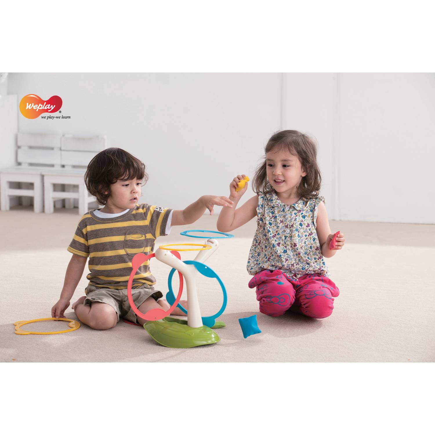 Weplay KM0005 Twiggly Toss, bunt (1 Set)