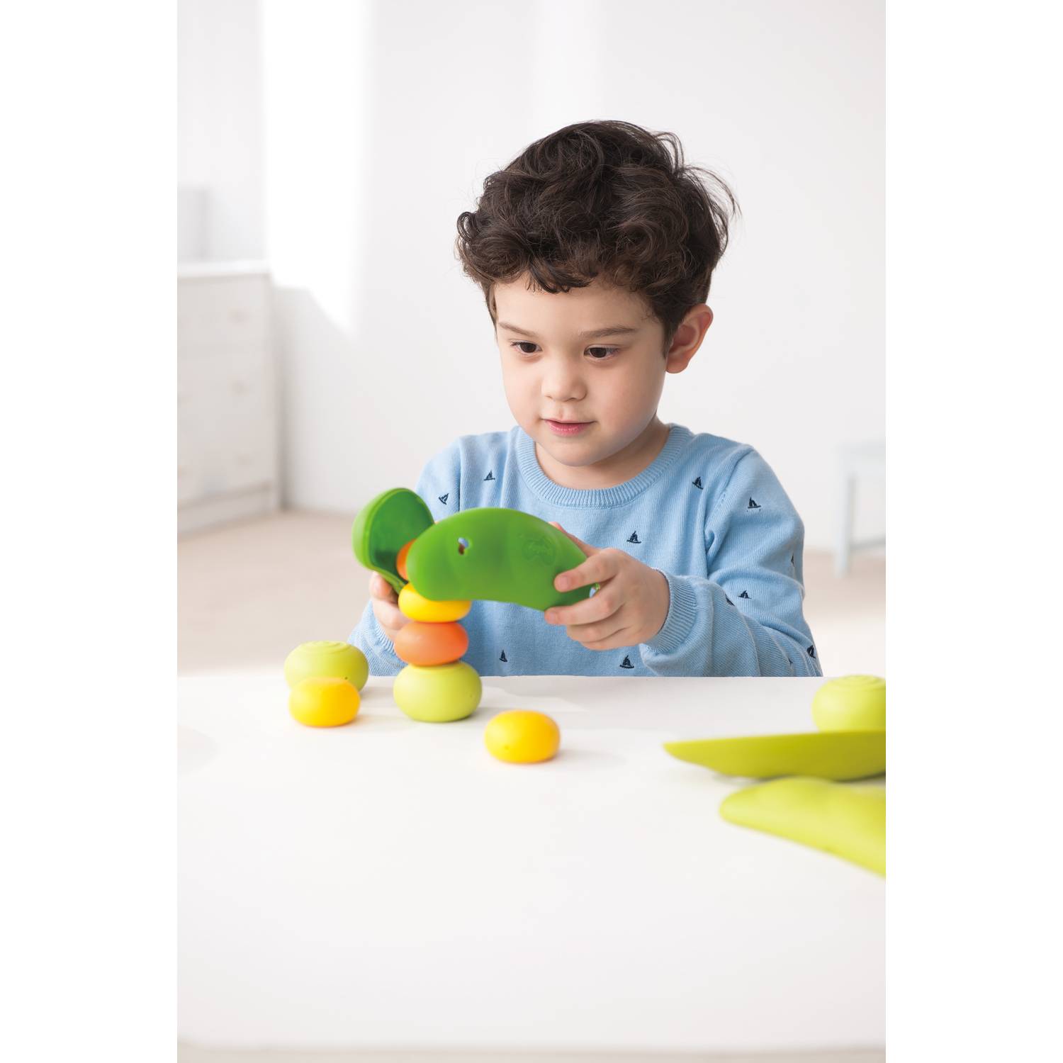 Weplay KF0013 Bean Pods, Bohnen Motorik, grün/gelb/orange (1 Set)