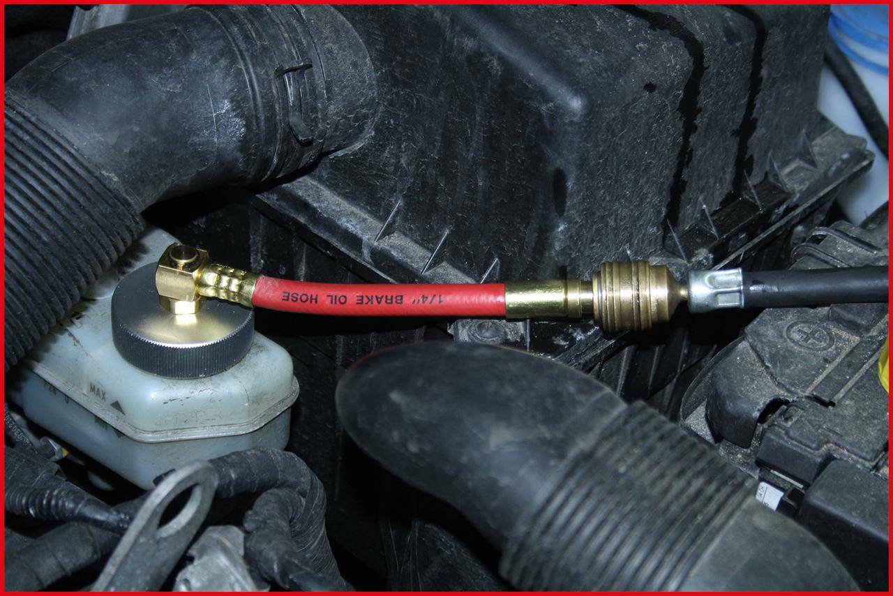KS TOOLS Universal-Adaptersatz zur Bremsentlüftung, 4-tlg