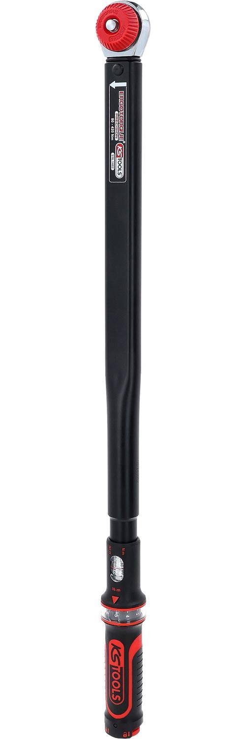 Eine lange, schwarze Metallstange, die einem Schlagstock ähnelt, mit glatter und glänzender Oberfläche, vor einem schlichten weißen Hintergrund.