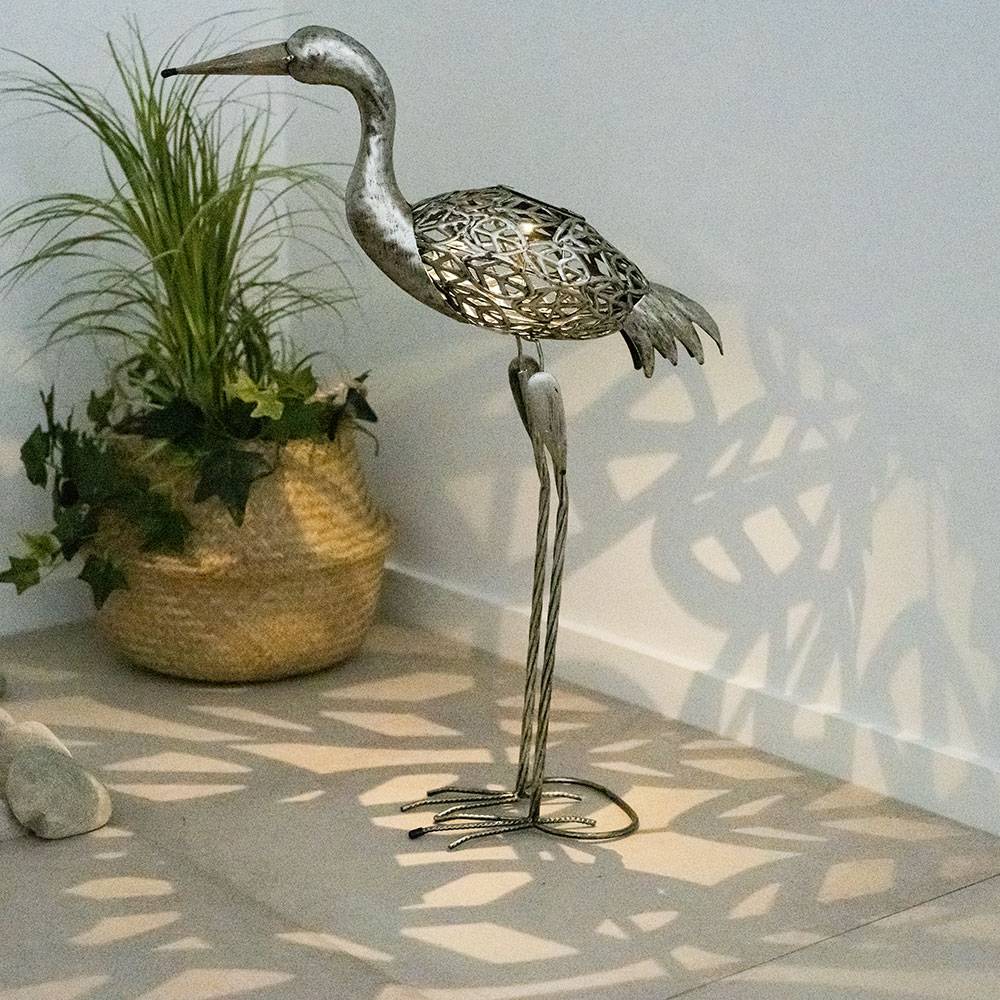 Solarlampe Kranich Solarleuchte für Außen Deko Figuren Gartendekoration Solar, Metall grau antik, 1x LED AKKU, H 77 cm, Garten