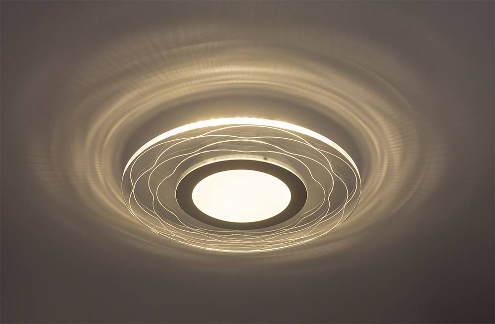 Deckenleuchte rund 45 cm Deckenlampe LED für Wohnzimmer, Acryl satiniert mit Dekorlinien, 18W 1000lm 3000K, DxH 35x4,5 cm