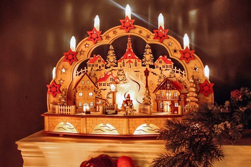 2 Stück Hellum LED-Holzleuchter (K) 525038