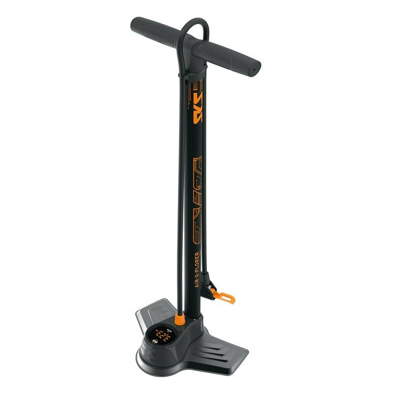 SKS Standpumpe Air-X-Plorer Digi 10 bar DV/SV/AV, 710mm, digitaler Manometer, schwarz/orange