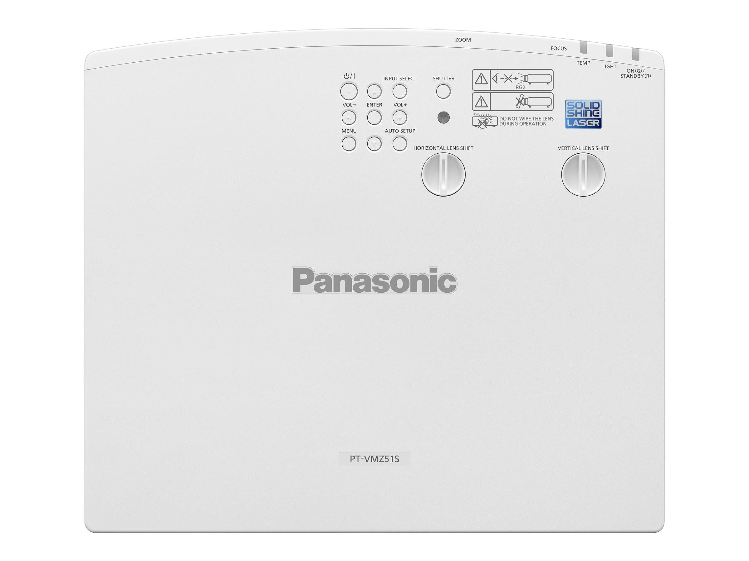 Frontansicht eines weißen Panasonic-Projectors mit Steuertasten, Objektiveinstellungsreglern und Statusindikatoren auf der oberen Bedienleiste.