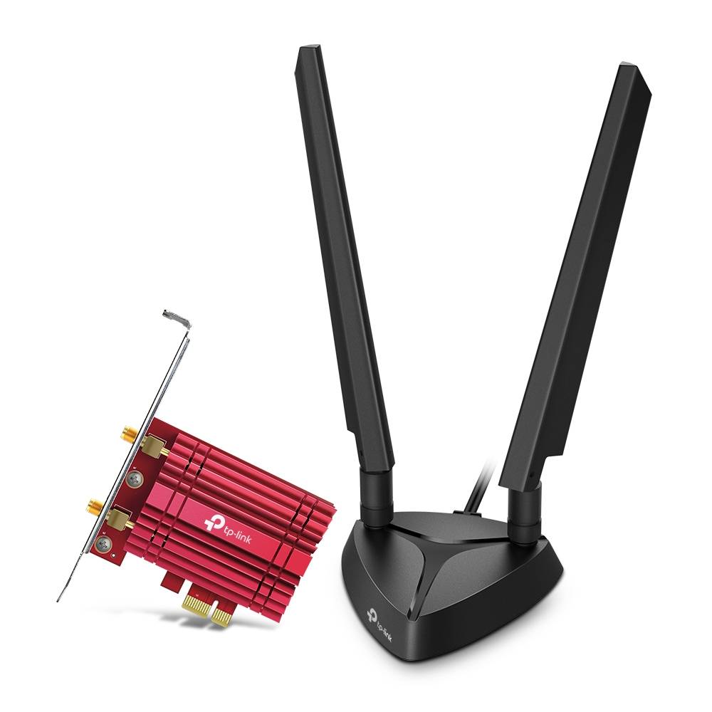 TP-Link Wi-Fi-Adapter und Router mit zwei Antennen, nebeneinander auf weißem Hintergrund dargestellt.