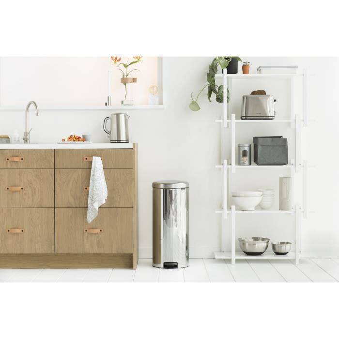 Trash hat Pedal 30 L Grau