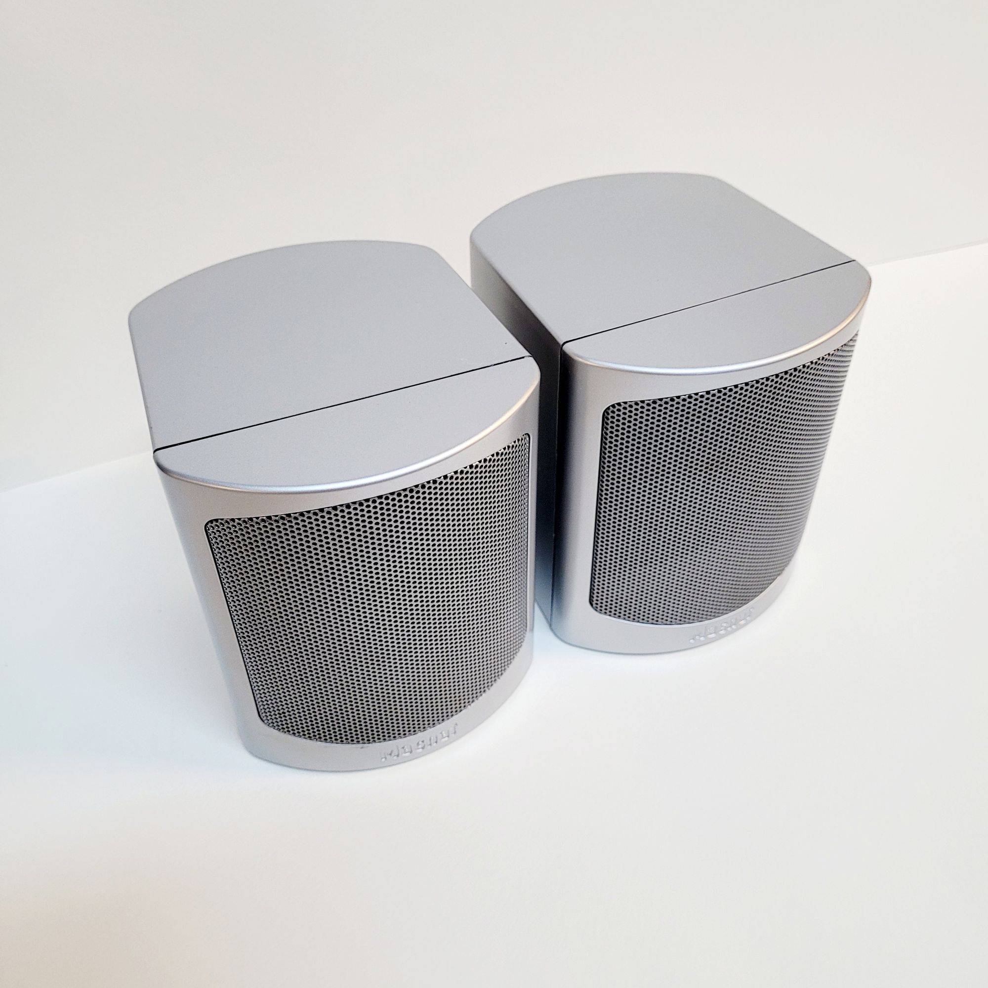 1 Paar Magnat Cubus 5100A Front/Rear Lautsprecher silber