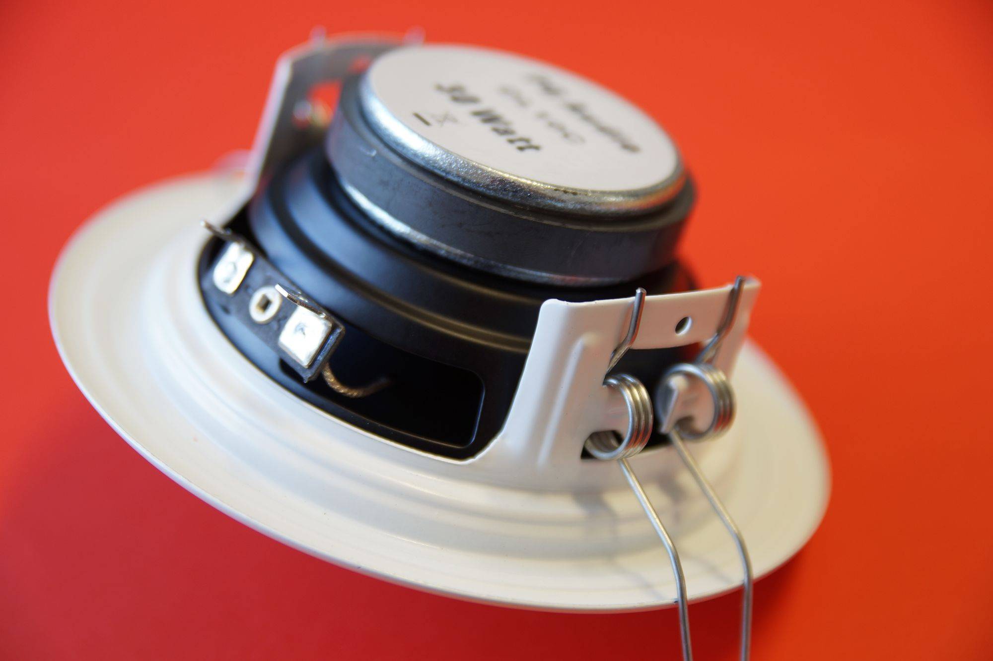 10 cm Deckenlautsprecher Einbaulautsprecher 30 Watt max weiß Neu-Ware 1 Stück