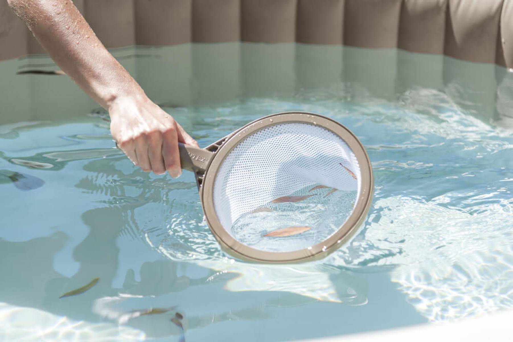 INTEX 28004 - Reinigungsset für PureSPA Whirlpool - Bürste Skimmer Schrubbkissen