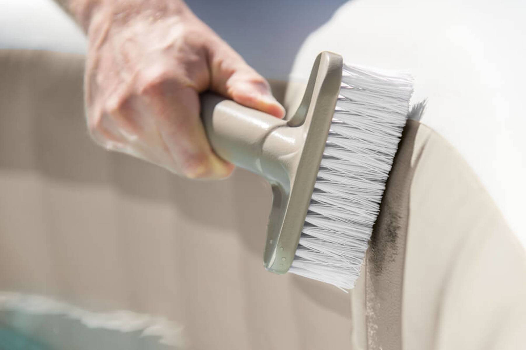 INTEX 28004 - Reinigungsset für PureSPA Whirlpool - Bürste Skimmer Schrubbkissen