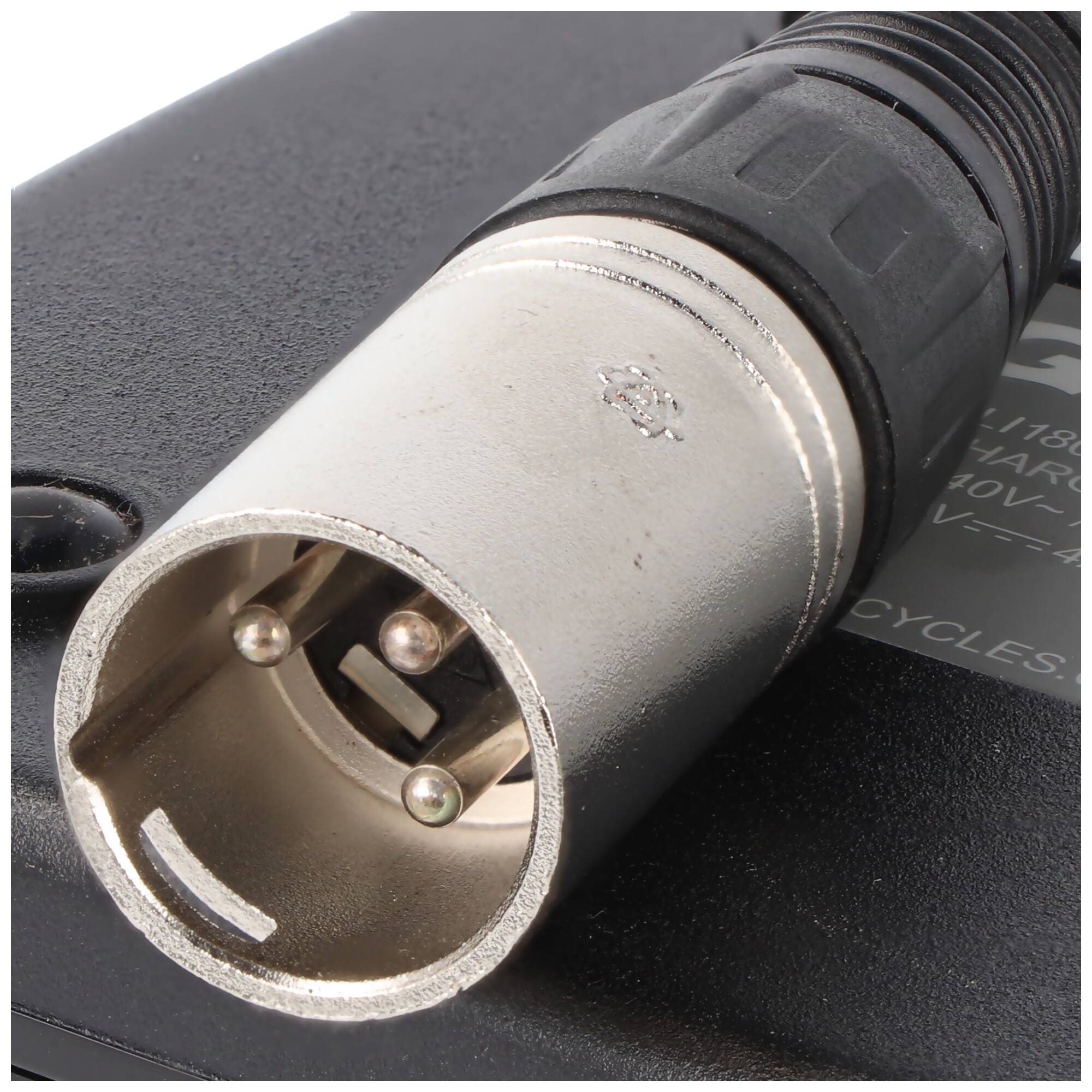 XLR 3polig GIANT Schnellladegerät 36V 4A XLR 3-polig / CAN-Bus 544M36V4AGLI180-10V 9gb1680202