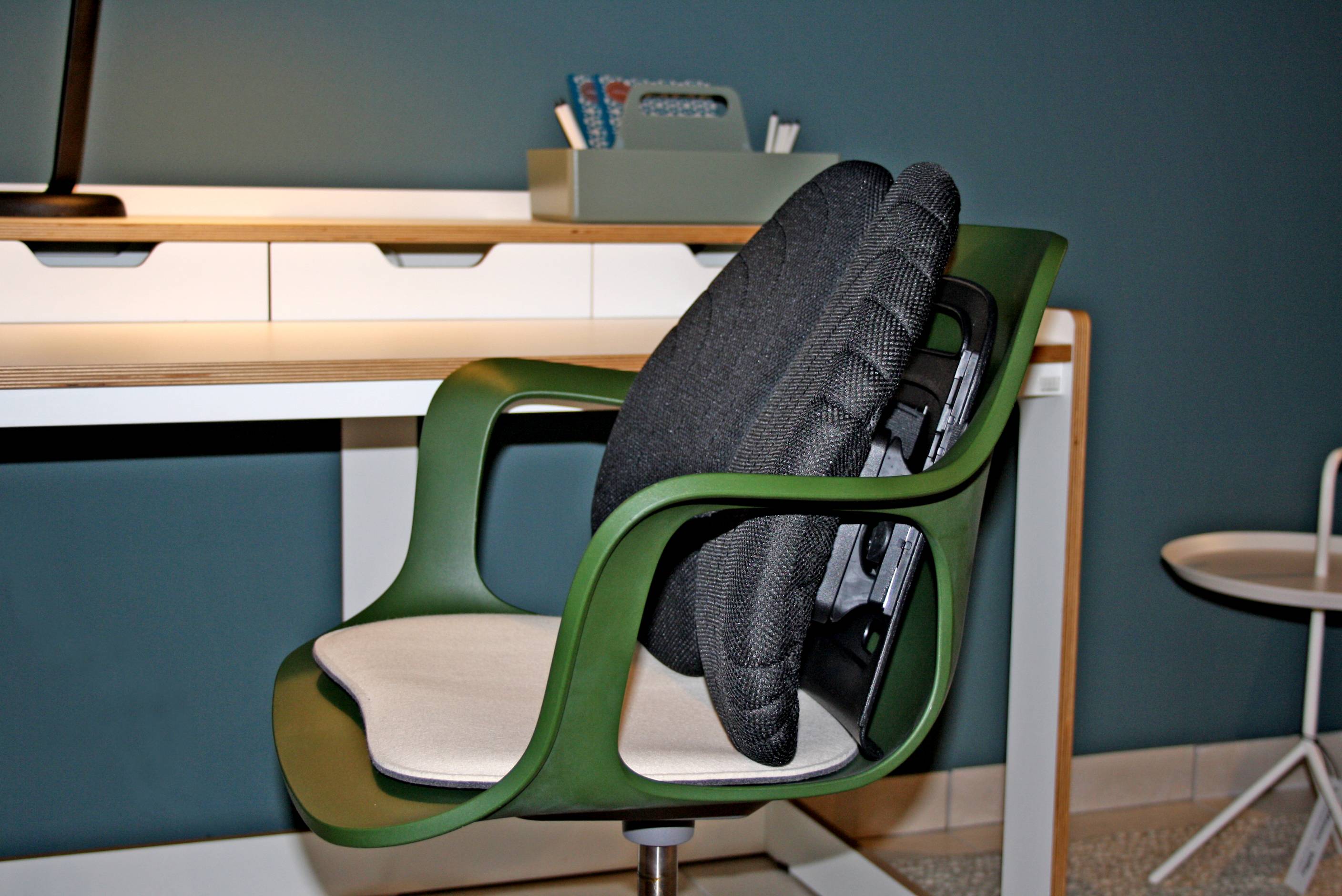 ERGOLEBEN ergonomische Rückenstütze | Rückenkissen mit Gedächtnis Schaum atmungsaktiv| für Büro zuhause Auto Stuhl| 5 Höhen einstellbar | Lende