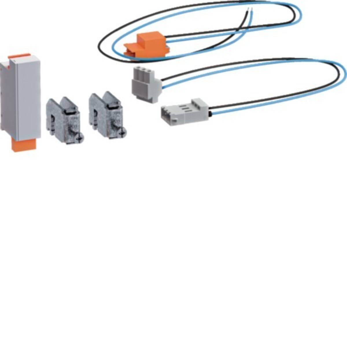 Elektrische Anschlüsse und Komponenten angeordnet, mit einem grauen Block mit orangefarbenen Akzenten und zwei Anschlüssen mit angeschlossenen Kabeln.