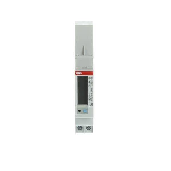 ABB-Energiezähler, dünne rechteckige Form mit digitalem Display, misst den Stromverbrauch. Weiß mit rotem ABB-Logo oben.