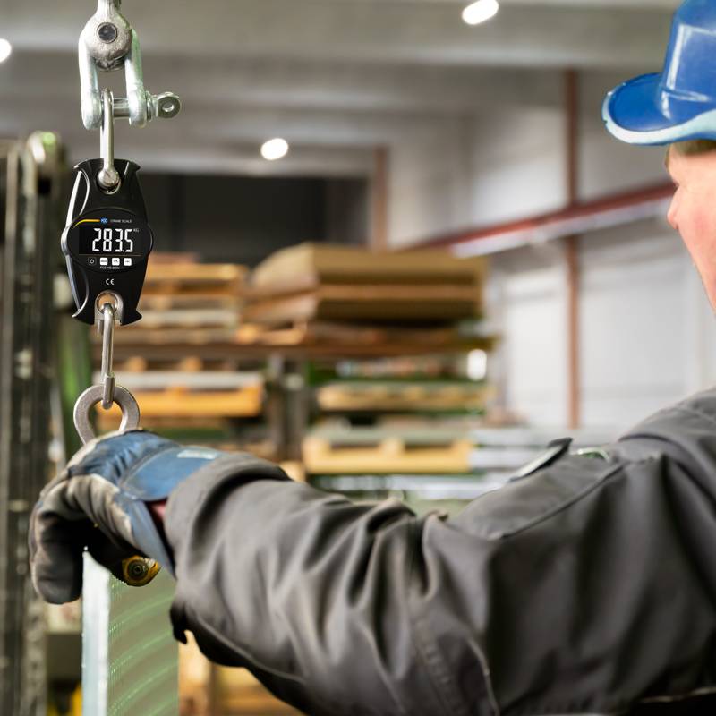 PCE Instruments PCE-HS 300N Digitale Kranwaage inkl. ISO-Zertifikat max. 300 kg |inkl.Schäkel+ Haken |Genau ±1% v.Mb.