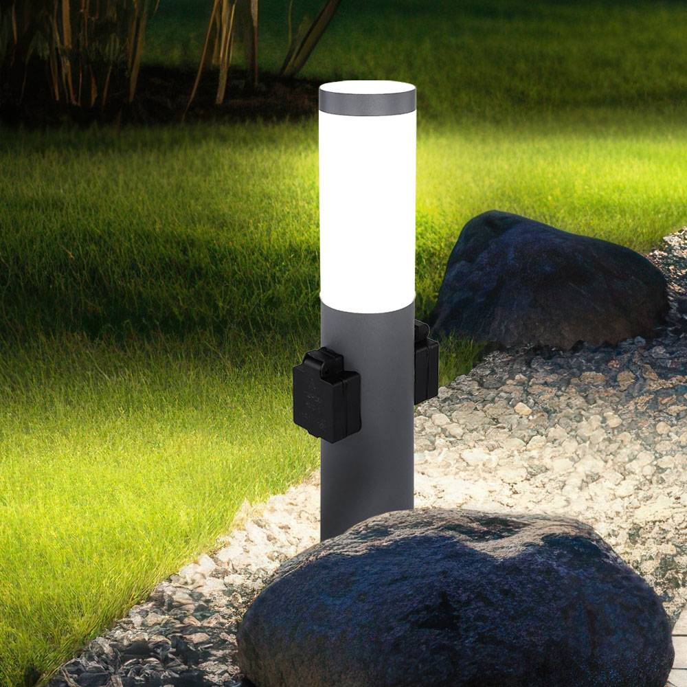 LED Sockelleuchte Gartenlampe Wegeleuchte Außenstehlampe mit Steckdosen anthrazit mit Erdspieß, 11 W 1055lm 3000K, H 45 cm