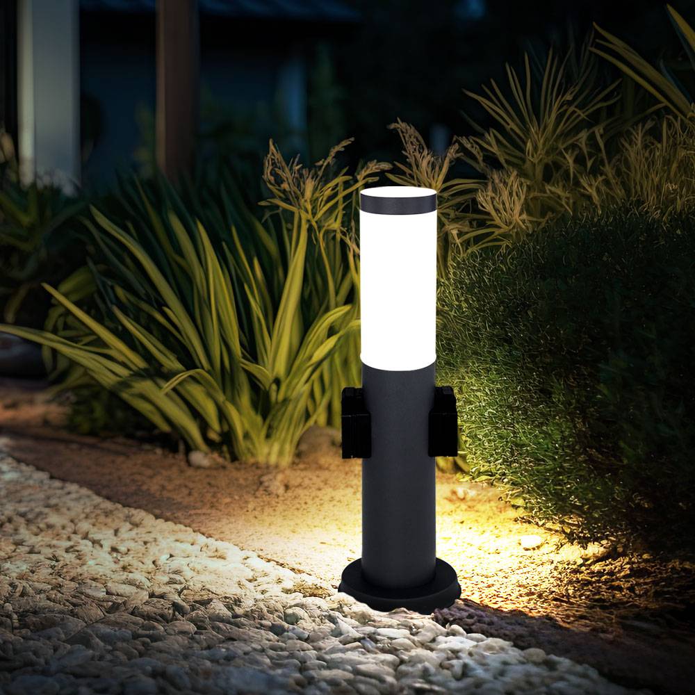 LED Sockelleuchte Gartenlampe Wegeleuchte Außenstehlampe mit Steckdosen anthrazit mit Erdspieß, 11 W 1055lm 3000K, H 45 cm