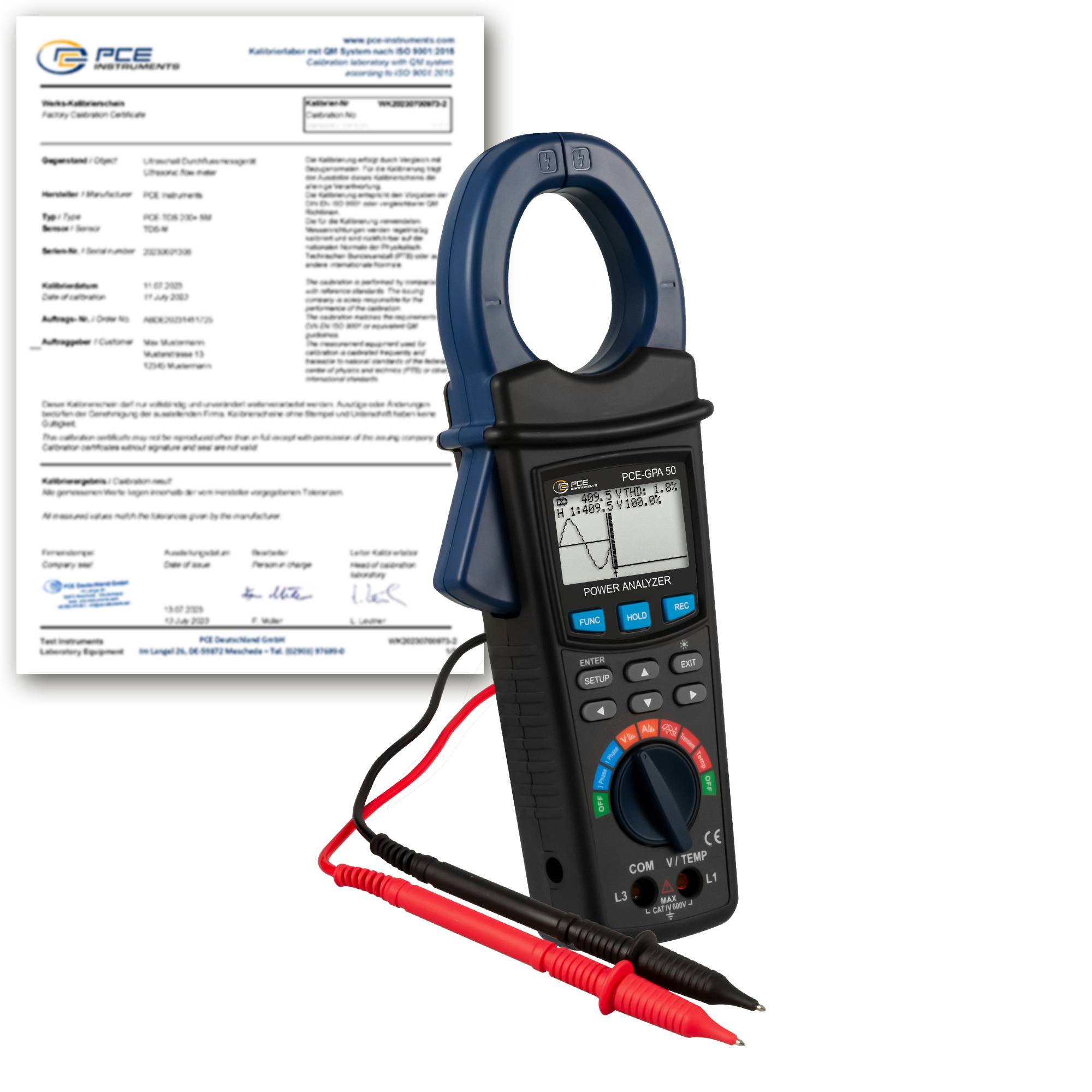 Multimeter mit roten und schwarzen Messleitungen vor einem Kalibrierbarkeitszertifikat, das die Präzision und Genauigkeitsüberprüfung des Werkzeugs hervorhebt.
