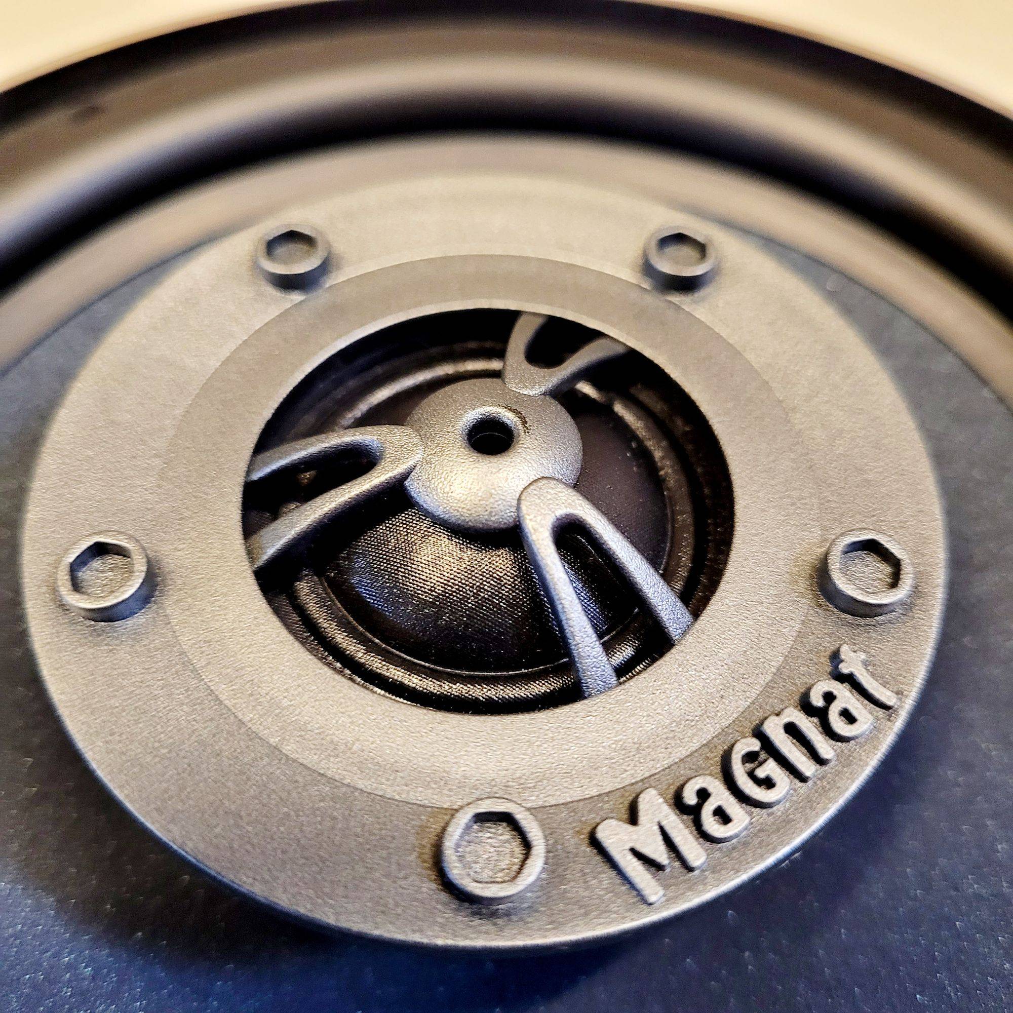 1 Paar 165 mm 2-Wege Koax System Magnat Pro 1620 High End Lautsprecher