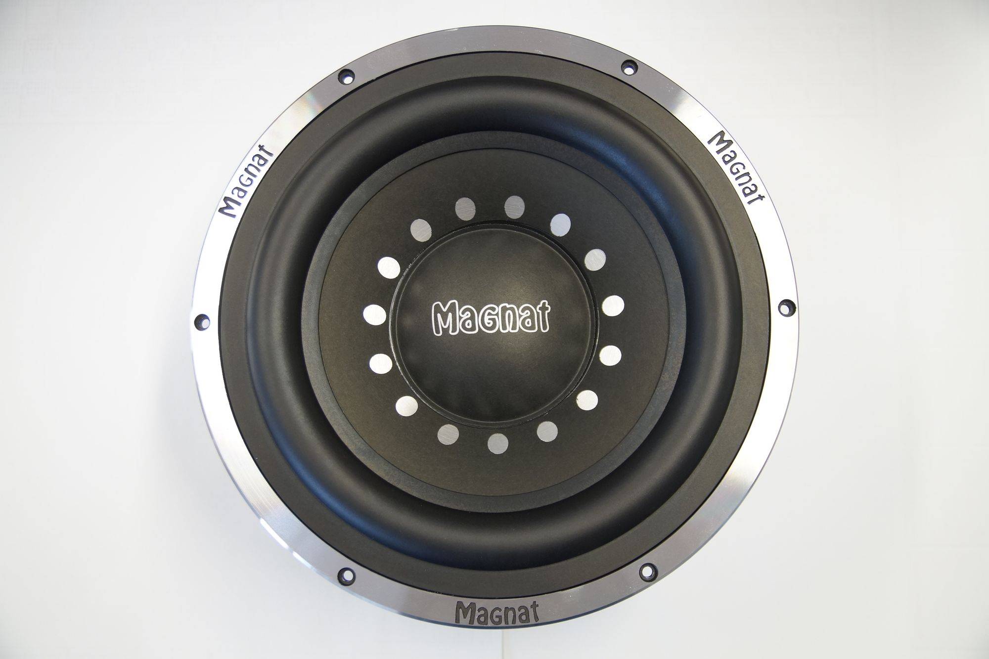 MAGNAT ADR 300 30cm Doppelschwinger mit 2000 Watt max.