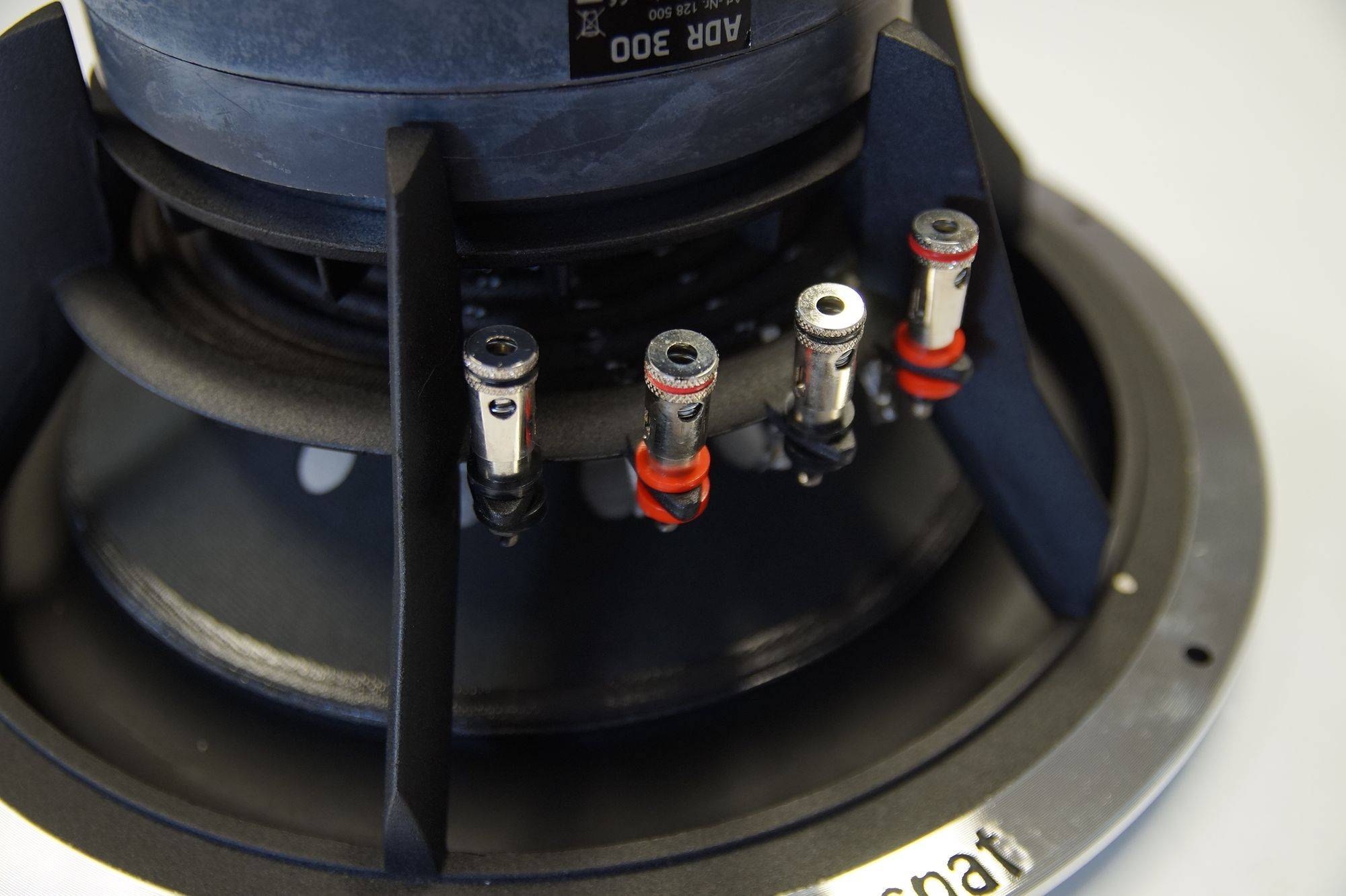 MAGNAT ADR 300 30cm Doppelschwinger mit 2000 Watt max.