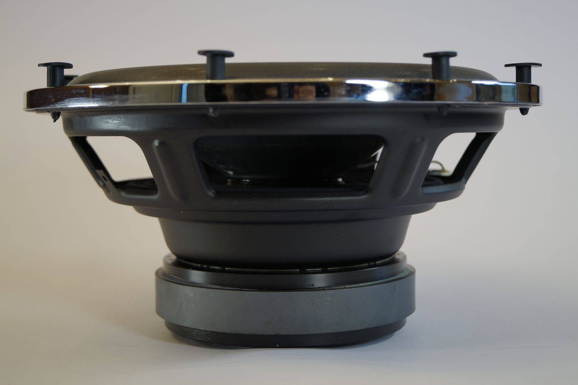 Mac Audio ICE FIRE 125 MAWS 250 CPP 4140 IX NL Subwoofer Basslautsprecher