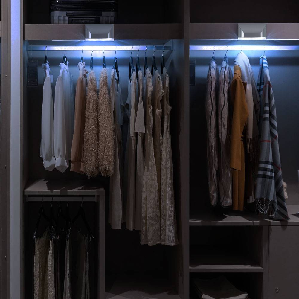 Wandleuchte Batteriebetrieben Bewegungsmelder LED Treppenbeleuchtung Batterie Nachtlicht Schrankbeleuchtung LED Bewegungssensor, zum Kleben oder