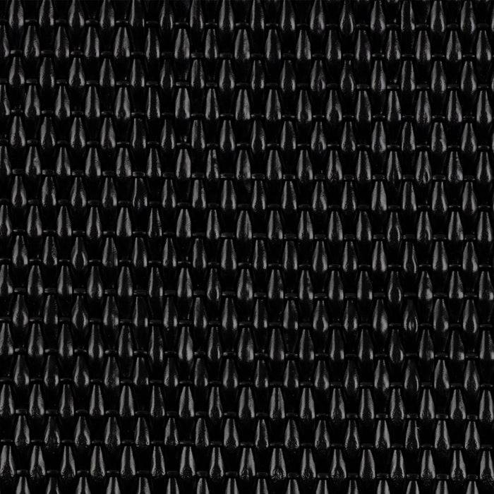 Nahaufnahme eines strukturierten schwarzen Stoffes mit einem sich wiederholenden geometrischen Muster, das winzigen Pyramiden ähnelt.