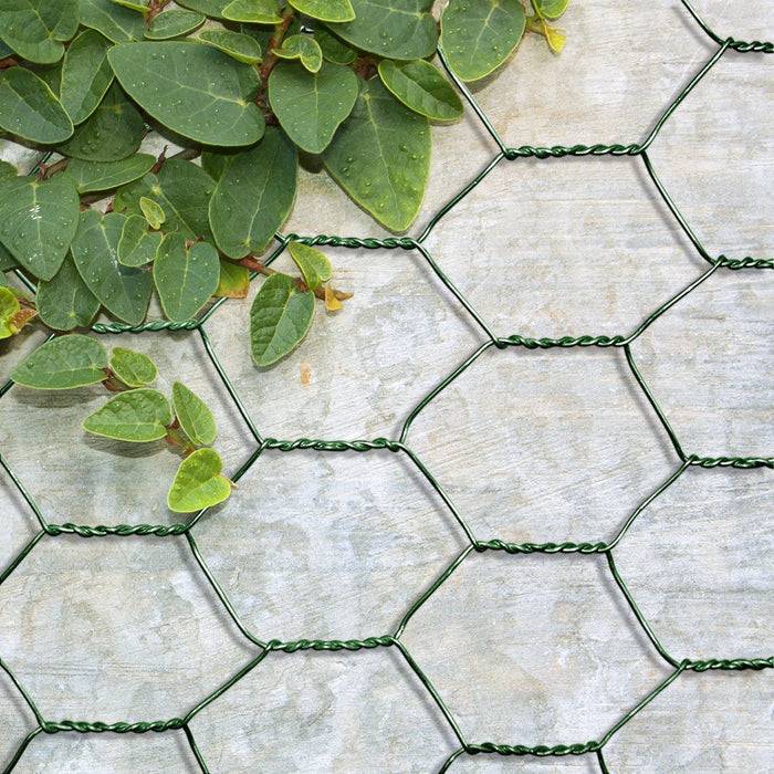 FLOORDIREKT Drahtzaun - Ideal zum Einzäunen von Garten & Kleintieren - Grüne Ummantelung - Robust & Witterungsbeständig - 10 m x 75 cm - Maschenwei